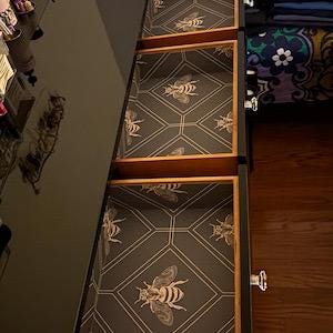 Grey Art Deco Bee Drawer Liner