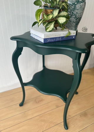 Jupiter chalk paint on side table by cozy cottage 