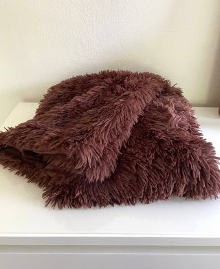 Dreamy Faux Fur Throw - Laurel & Mayfair
